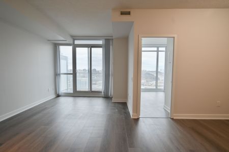 For Lease - 121 Mcmahon Drive Unit# 2305, Toronto, Ontario - Photo 3