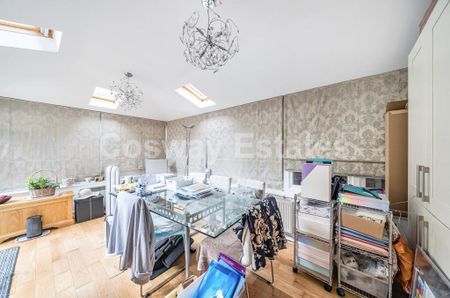 4 bedroom semi-detached house to rent - Photo 3