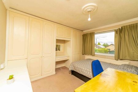 35 Eastfield Crescent - Photo 5