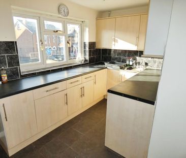 2 bedroom maisonette to rent - Photo 4