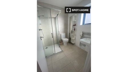 Room in a shared flat for rent in Dublin - Photo 4