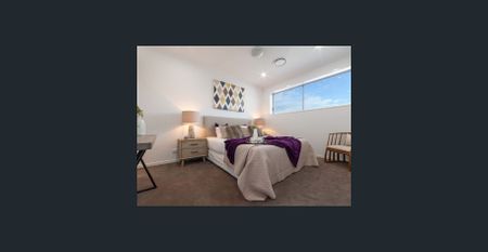 Luxurious Townhouse in Central location - Photo 4