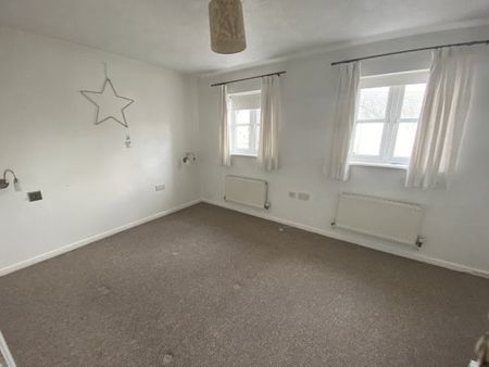 Longfield Place, Plymouth, PL4 - Photo 4