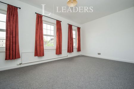 3 bedroom house to rent Keynshambury Road, GL52 - Photo 3