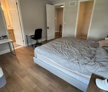 For Lease - 2 Sweet Pear Street, Markham, Ontario - Photo 2