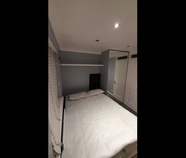 Room in a Shared House, Allhallows Road, E6 - Photo 1