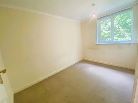 2 BED Flat To rent - Photo 3