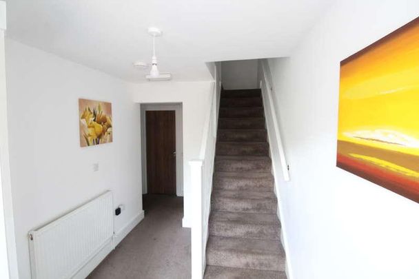 Fermor Crescent, Luton - Room In Shared House, LU2 - Photo 1