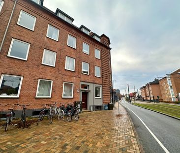 Indbydende 2 værelses lejlighed med moderne detaljer i Odense C - Photo 4