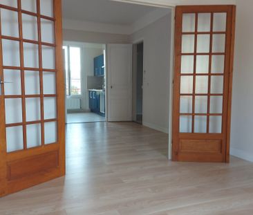 Location Appartement 2 pièces 41m² LES ESSARTS LE ROI 78690 - Photo 5