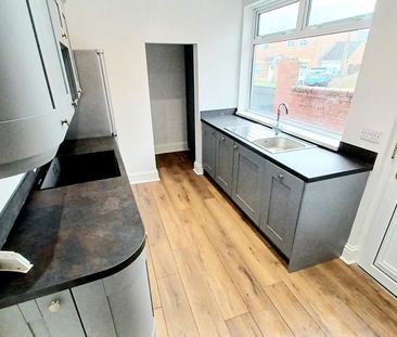 2 bedroom terraced house to rent - Photo 6