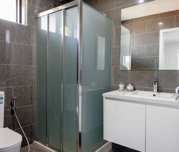 SIMPLE LIVING - Photo 2