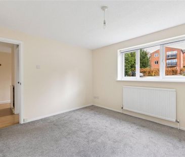 2 bedroom maisonette to rent - Photo 6