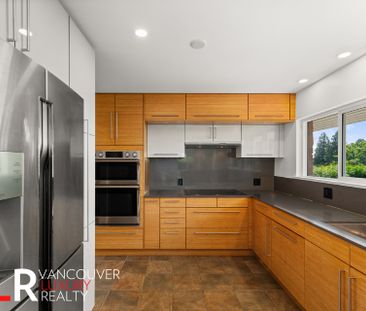 2784 Lawson Avenue - Photo 2