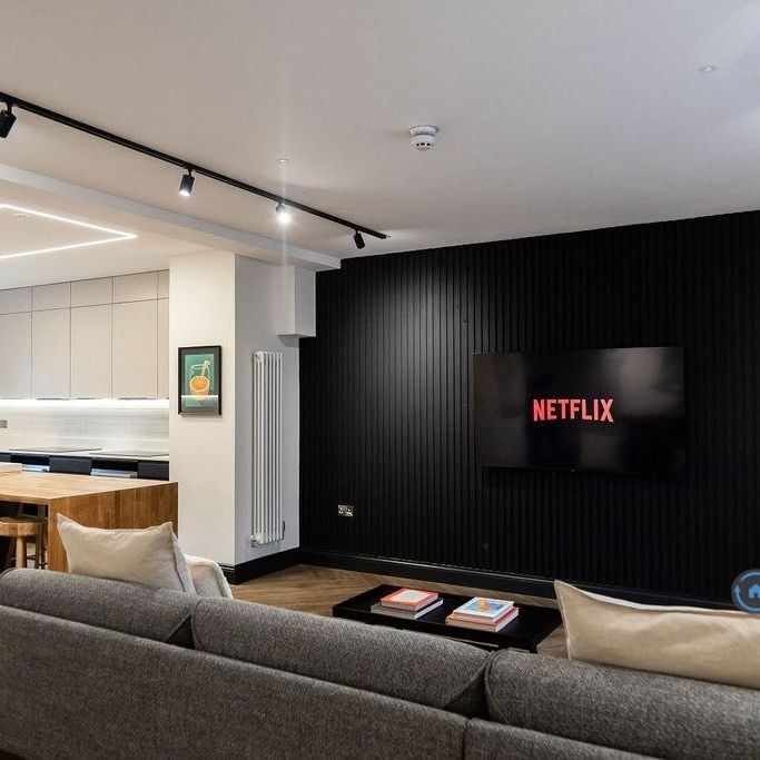 1 bedroom in a house share to rent - Photo 1