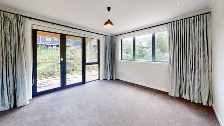 13 Jacobsen Lane, Ngaio - Photo 2