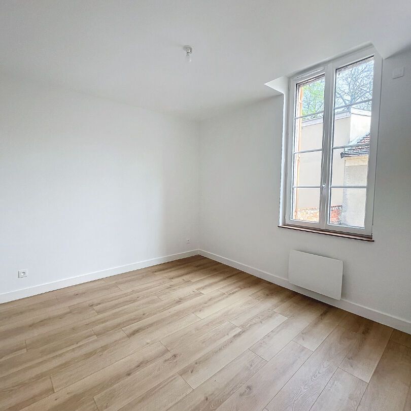 Appartement à louer - REIMS / RUE DE VENISE - Photo 1