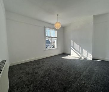 2 bedroom property to rent - Photo 2