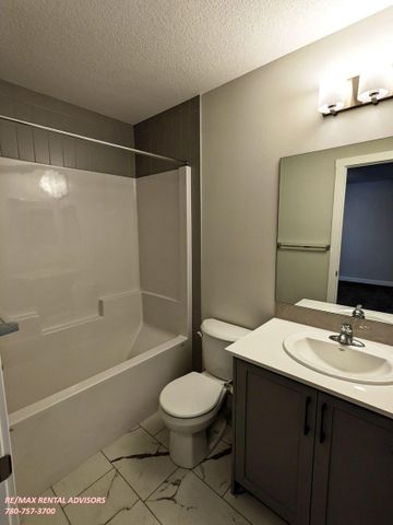 UPPER 84 Creekstone Drive Southwest - Photo 4