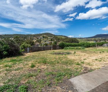 Updated Three Bedroom Home - Photo 4