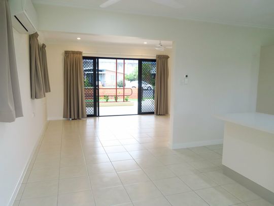 BEAUTIFUL 4 BEDROOM HOME - Photo 1