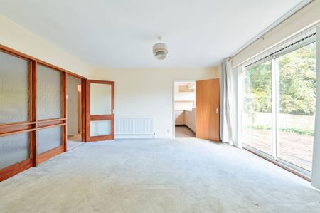 4 bedroom detached house to rent - Photo 3