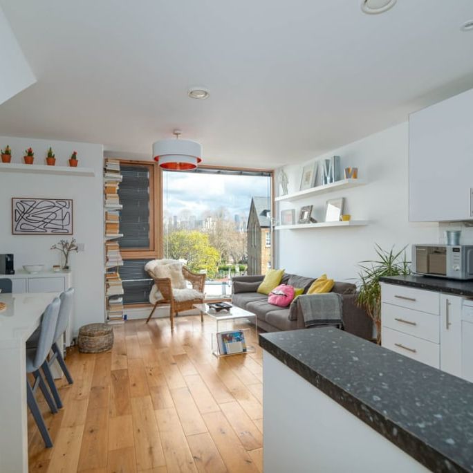 Flat 19, 124 Deptford High Street, London, UK, London - Photo 1