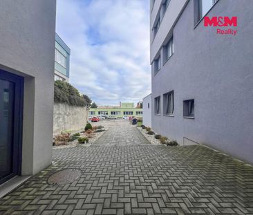 Pronájem bytu 2+kk 34 m², Geologická 1062, Praha Hlubočepy - Fotografie 3