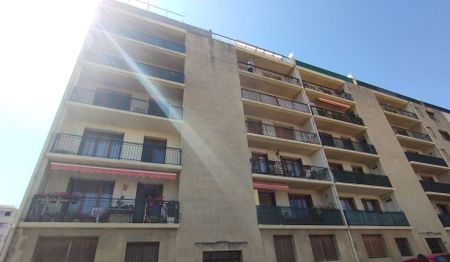 Appartement 2 pièces 52m2 MARSEILLE 13EME 800 euros - Photo 3