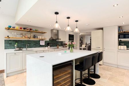 2 bedroom semi-detached house to rent - Photo 5