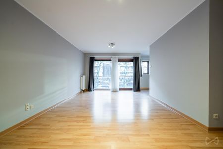 Appartement met drie slaapkamers in Evere - Photo 3