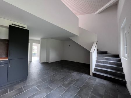 Beautiful 3.5-room duplex apartment with balcony - Foto 4