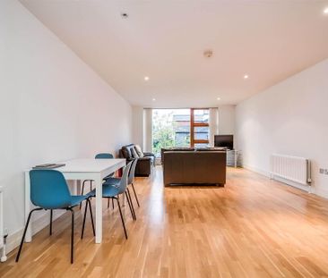 9 Stratfield House, Wellington Park Terrace, Belfast, BT9 6DR - Photo 2