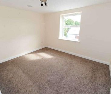 Liverpool Road, Irlam, M44 - Photo 3