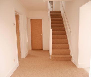 3 bedroom house to rent - Photo 2