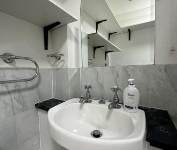 House share to rent - Photo 3