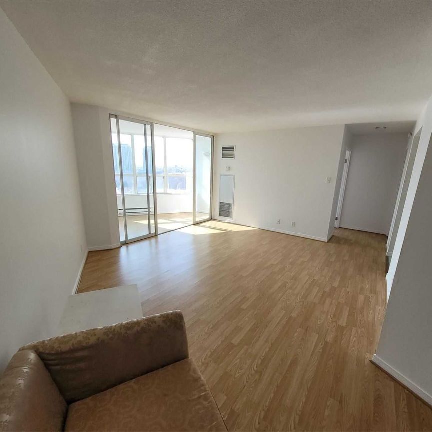 For Lease - 6 Humberline Drive Unit# 813, Toronto, Ontario - Photo 1