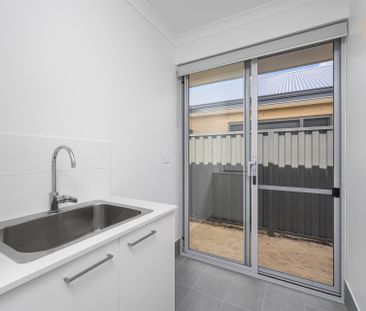Walk to Coles @ $800 Per Week - Photo 5