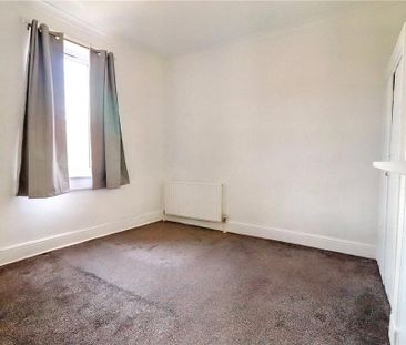 3 bedroom end of terrace house to rent - Photo 5