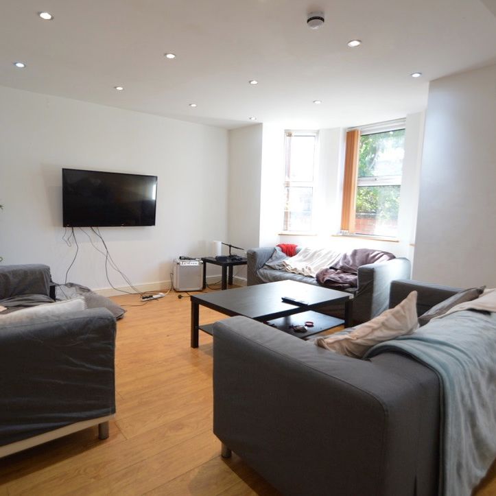 Queens Road - Photo 1