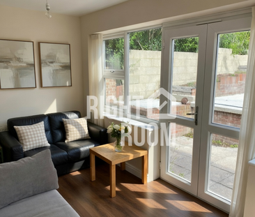 1 bedroom in a house share to rent - Photo 2