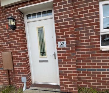 3 bedroom end of terrace house to rent - Photo 1