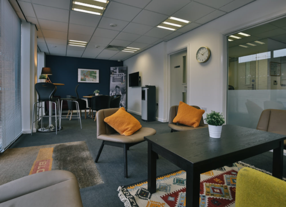 Studio to rent - Photo 1