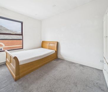 1 bedroom House share to rent - Photo 3