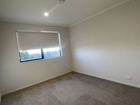 3 Bedrooms in Totara Heights - Photo 4