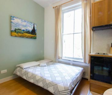 Flat 11 Gloucester Street, Pimlico SW1V 2DB - Photo 2