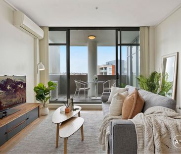 Exclusive, Stylish and Convenient Living - Photo 4