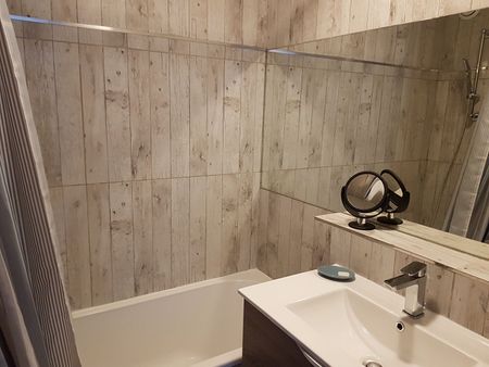 Location Appartement 2 pièces 41m² - Photo 3