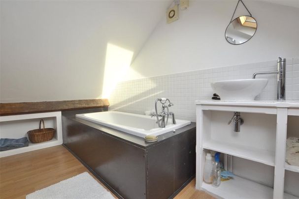 2 bedroom terraced house to rent - Photo 1