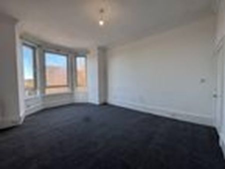 4 Bed Flat, Whitehill Street, G31 - Photo 2